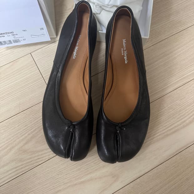 마르지엘라 타비 플랫 37