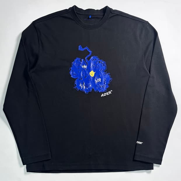 아더에러 플라워 롱 슬리브