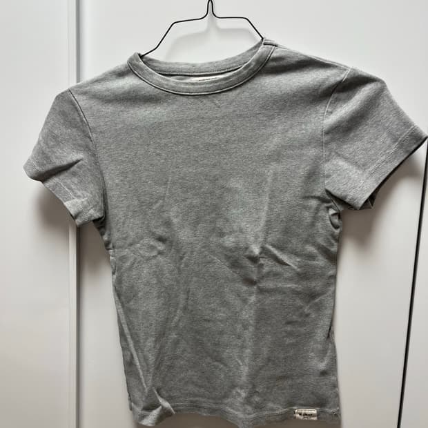 베이비 티 그레이