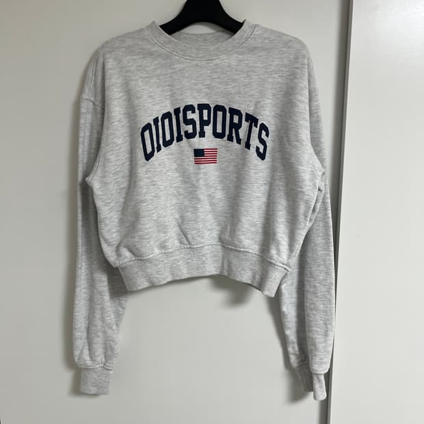 OiOi 크롭 맨투맨