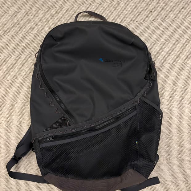 클라터뮤젠 운자 21리터 레이븐컬러