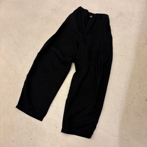 밴딩 와이드 블랙 슬랙스