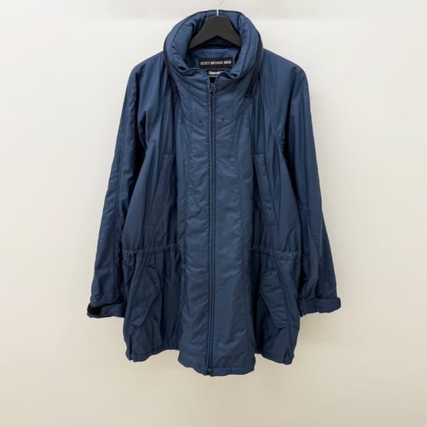 이세이미야케 맨 파라슈트 신슐레이트 파카