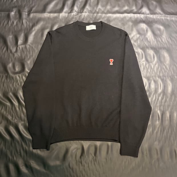 아미 하트 로고 블랙 니트