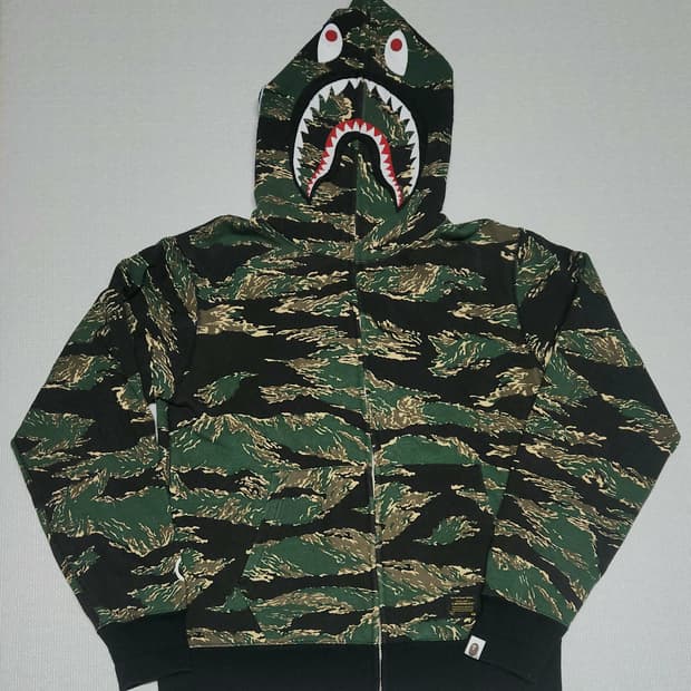 Bape 카모 샤크 풀후드집업(L)