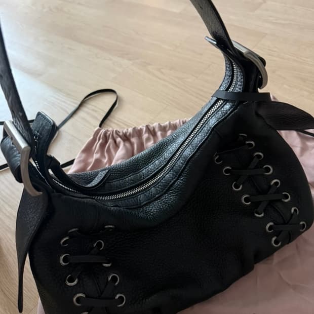 쓰리타임즈 엘레나백