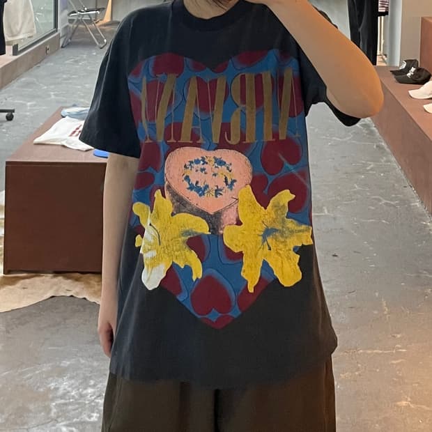 빈티지 너바나 하트 그래픽 반팔 H2522