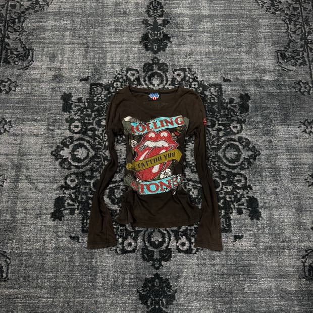 Junk food fading rolling stones cut sew