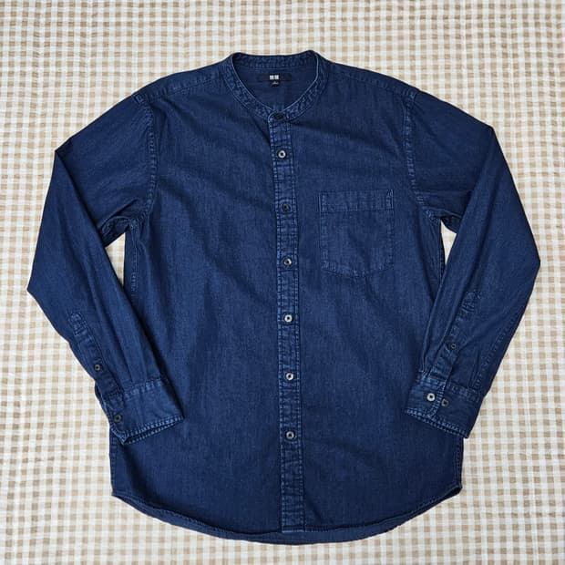 유니클로 헨리넥 데님 청셔츠 남자100