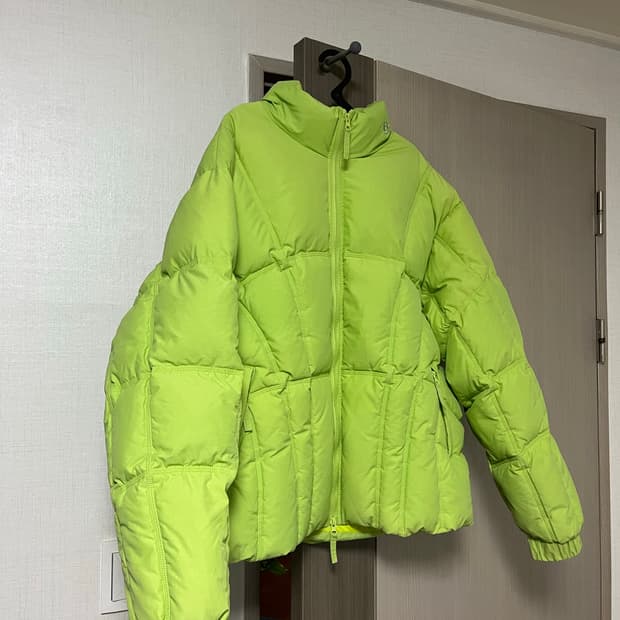 노매뉴얼 덕다운 패딩 CURVE DOWN JACKET - LIME