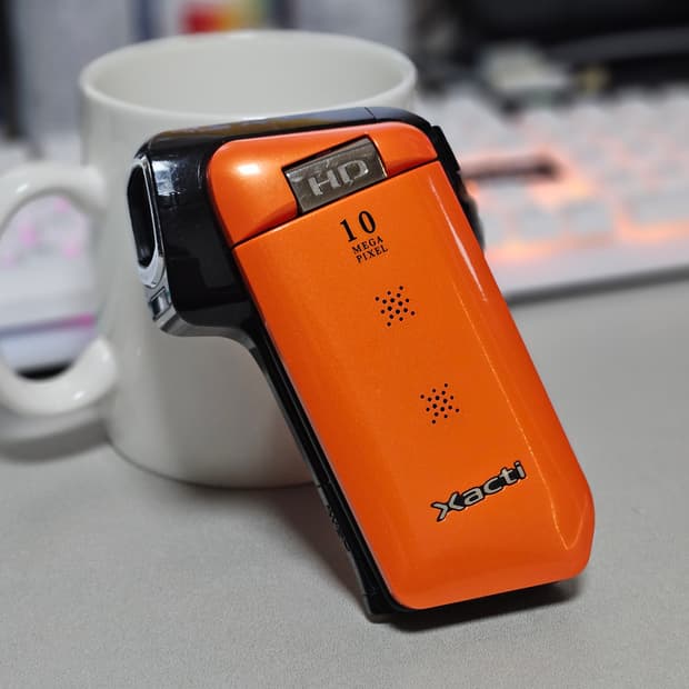 산요 작티 CG11 오렌지 핸디캠 디토 감성 디카