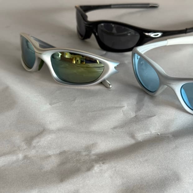 오클리 미뉴트 xx twenty