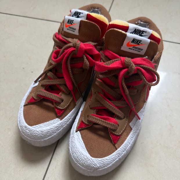 나이키 x 사카이 블레이저 로우 브리티쉬 탄