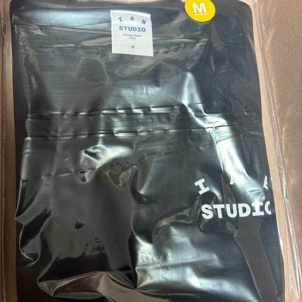 iab studio 반팔티 블랙 M 새상품