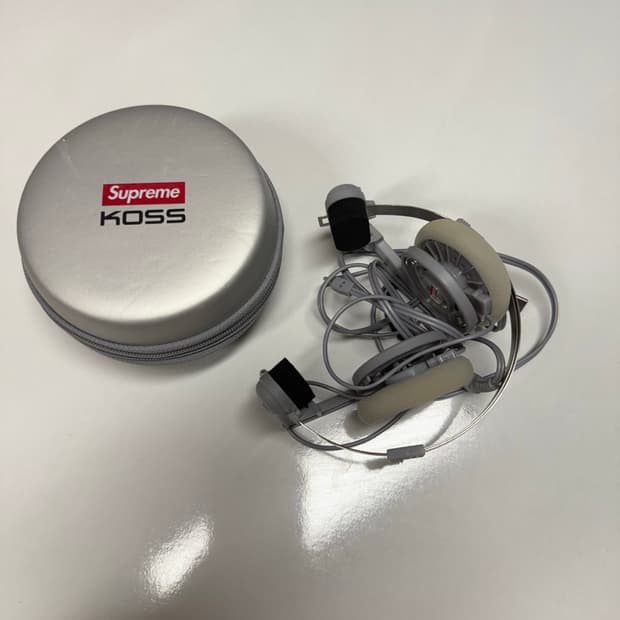 슈프림 KOSS Porta Pro 실버