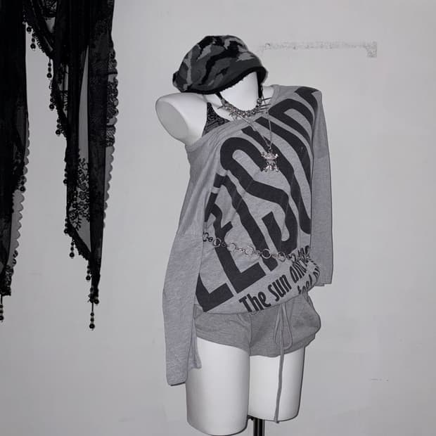 00s 후들핏 무채색 갸루 코디🖤 y2k 시부야 걀 서클 st