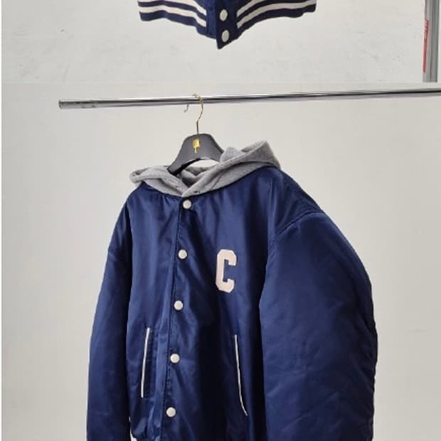 셀린느 나일론 후드 바시티자켓