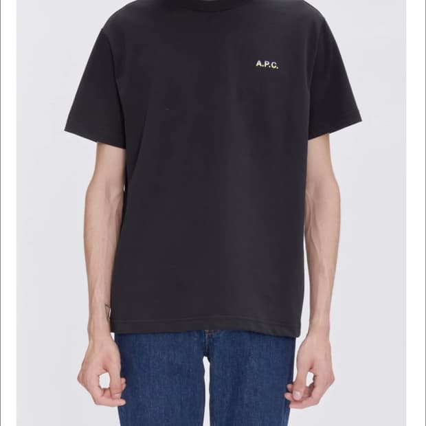 XL 새제품 A.P.C 아페쎄 그라데이션 로고 반팔 티셔츠 100 105