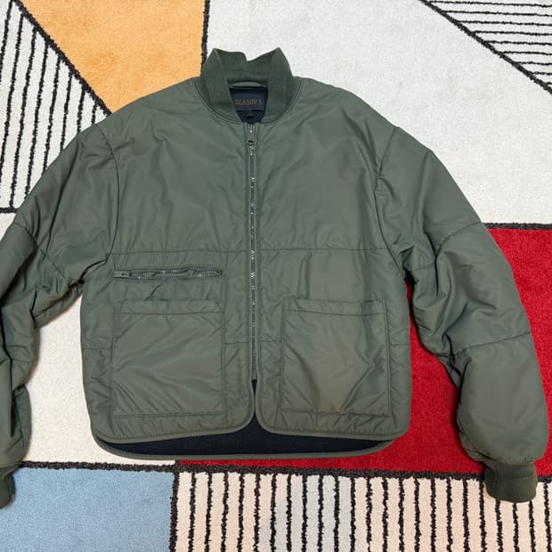 이지 시즌 3 봄버 자켓