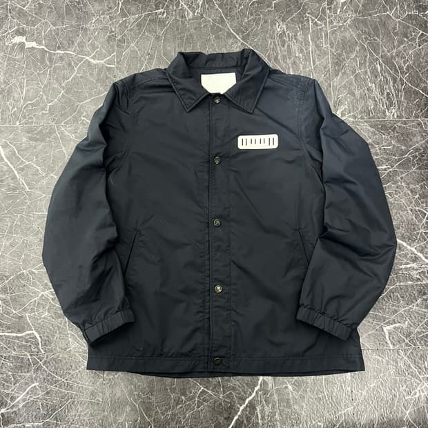 화이트 마운티니어링 16ss 로고 코치자켓 블랙