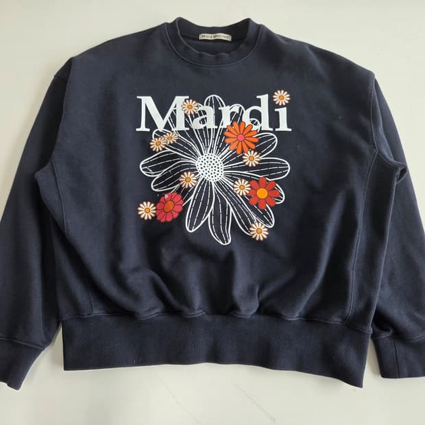 마르디 메르크디 프린팅 네이비 맨투맨 L