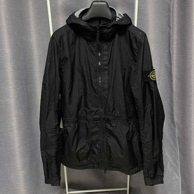 스톤아일랜드 멤브라나 바람막이 M