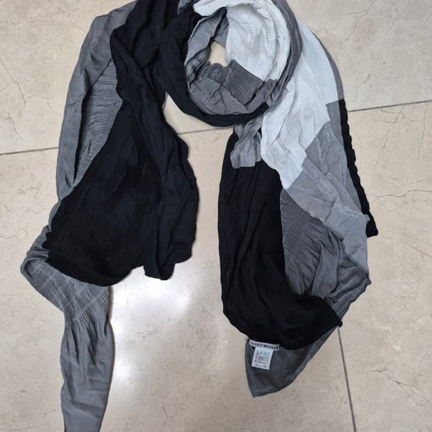 이세이미야케 플리츠플리즈 스카프(리미티드)