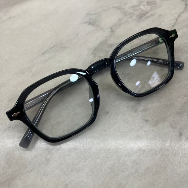 B54 딥그레이 웰링턴 뿔테 안경8650