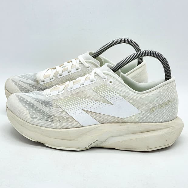 뉴발란스 우먼스 퓨어셀 레벨 v4 화이트 리넨 씨 솔트 (255 D)