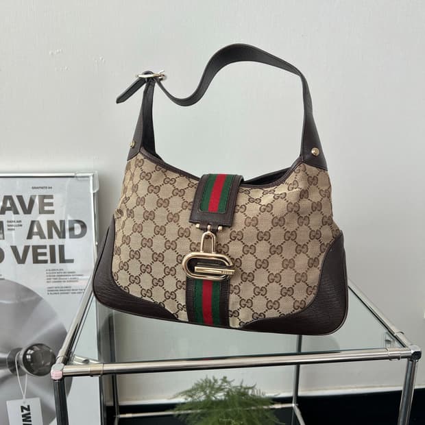 구찌 1961 재키 쉐리 GG 숄더백