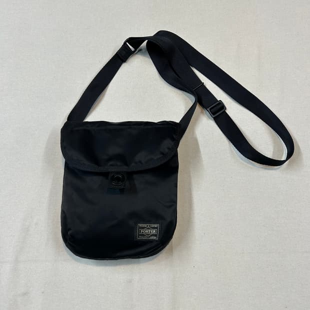 요시다 포터 프레임 블랙 숄더백 크로스백