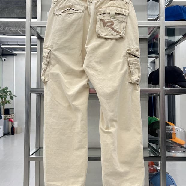 로카웨어 00s 멀티 포켓 카고 팬츠 베이지