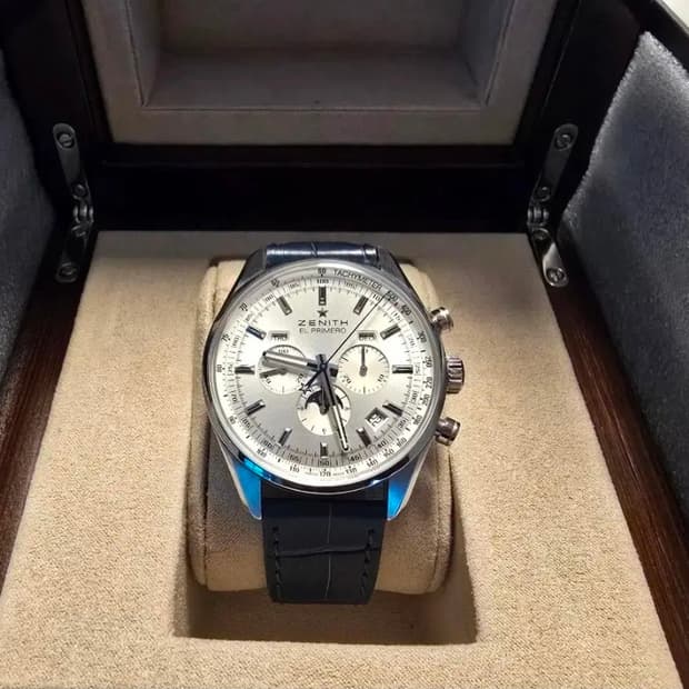 제니스 엘프리메로 410 42mm풀셋입니다.