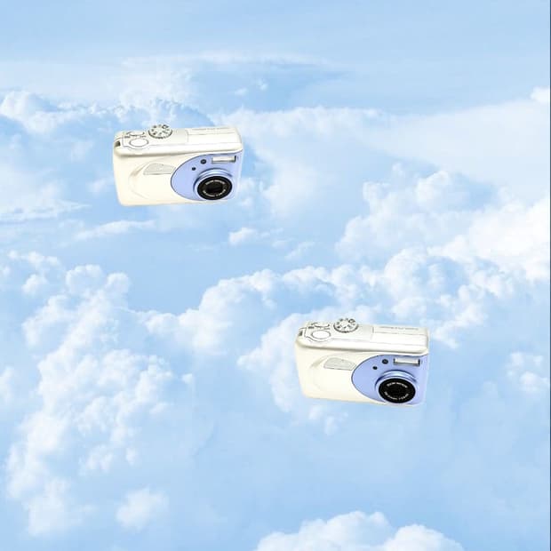 뉴진스&초희귀!) Nikon CoolPix 2000 디카 디지털카메라