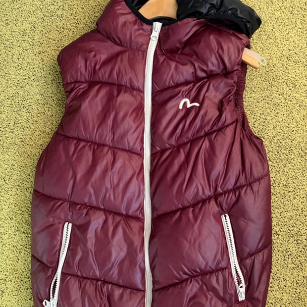 에비수 Evisu 조끼패딩 