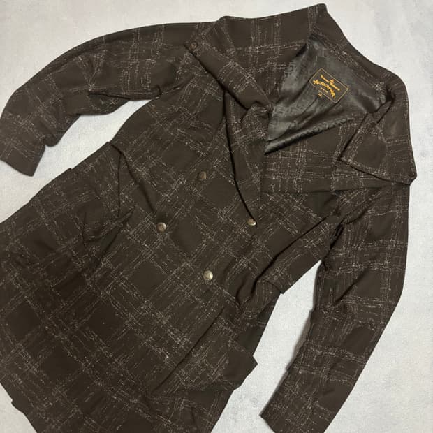 [서울 직거래] 비비안 웨스트우두 체크 코트 42사이즈