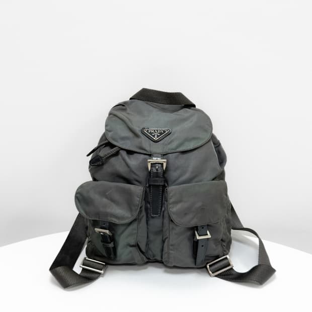 프라다 나일론 포코노 투 포켓 백팩