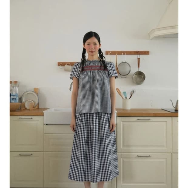 더블쿼츠 블라우스,스커트 