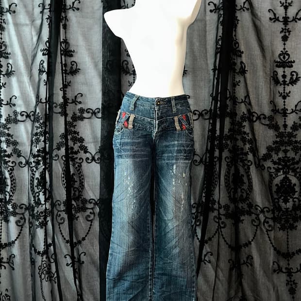 Washing detail pants