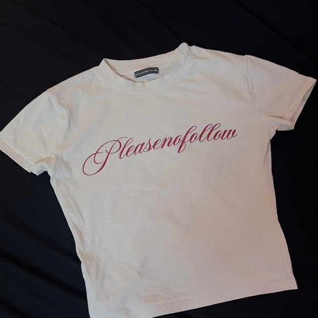 PLEASENOFLLOW  로고 반팔 티셔츠 아이보리 플리즈노팔로우