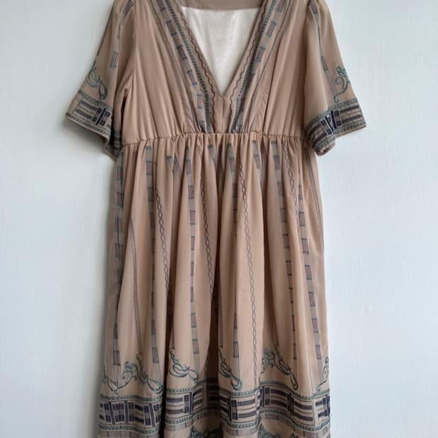 *SALE) 베이지 에스닉 미디 원피스 