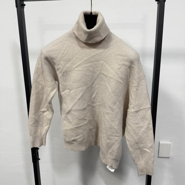 메종 마르지엘라 여성 언발란스 니트 목티