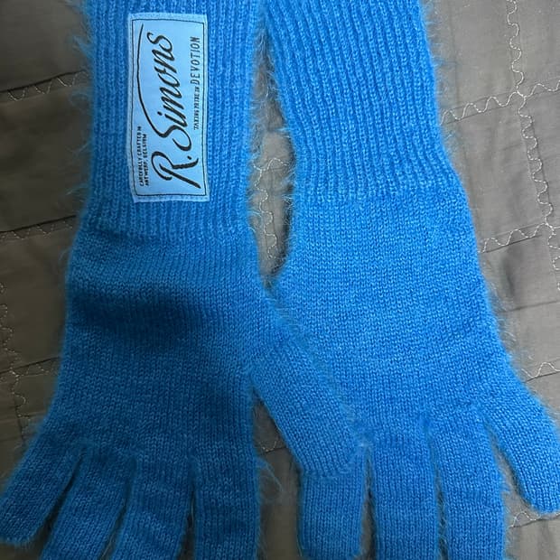 라프시몬스 모헤어 장갑