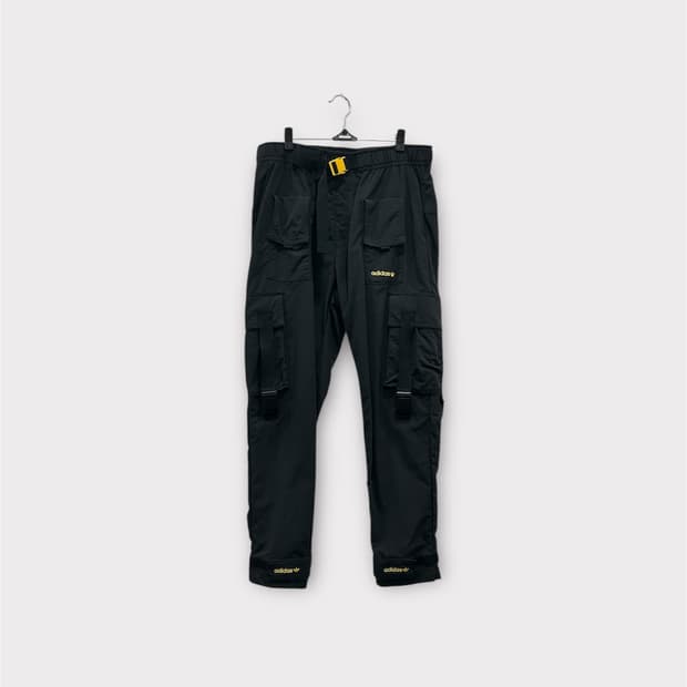 아디다스 테크 카고팬츠 블랙 남성 L