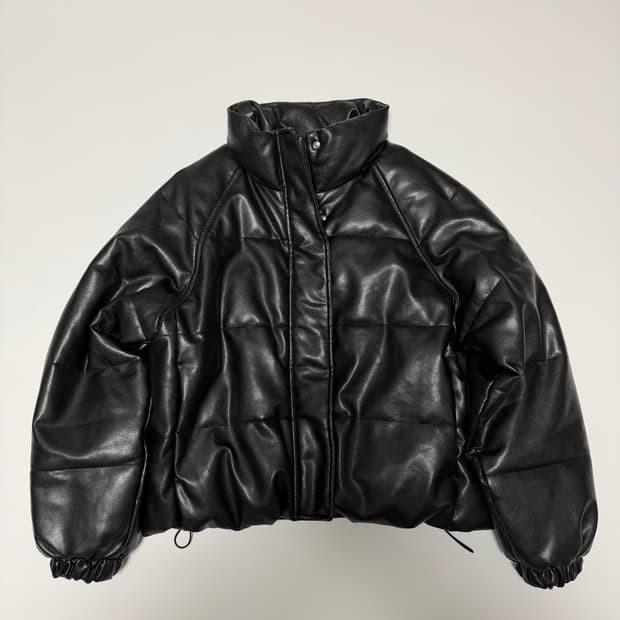 에잇세컨즈 가죽 패딩