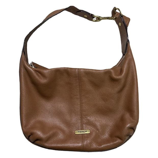 코치 페블 레더 에이버리 호보백 카라멜