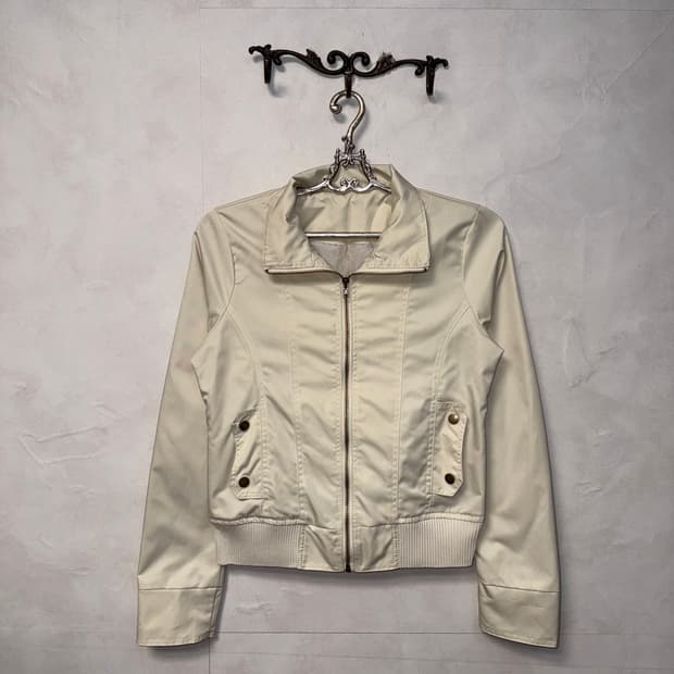 Ivory line detail zipup jacket 