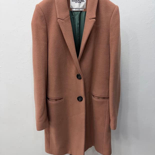 매장판정품) ESSENTIEL 에센셜 여성 핑크 모직 코트 82