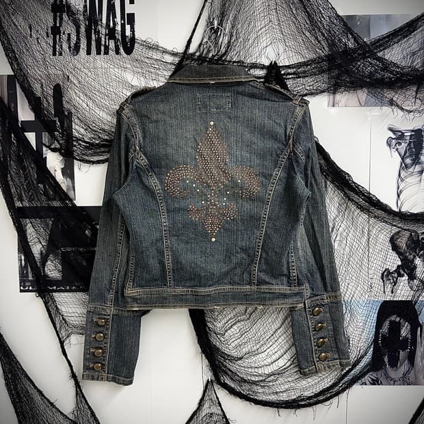 Fleur beads detailed denim jacket