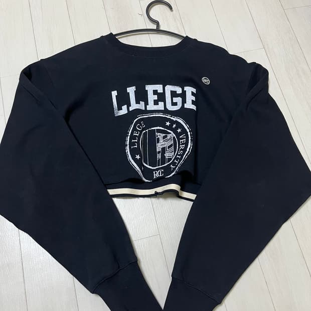 렉토 크롭 맨투맨 